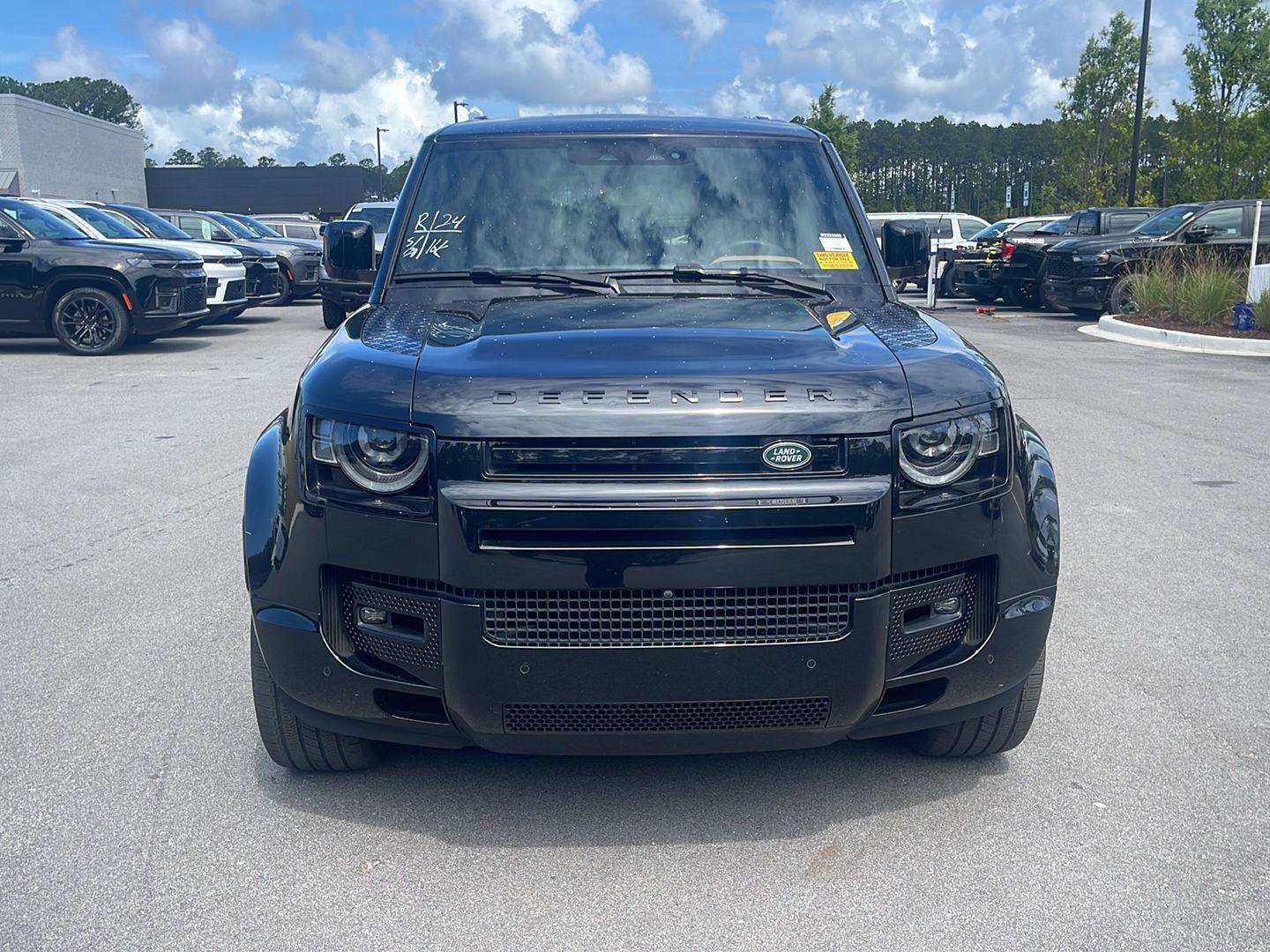 land rover defender 2024 SALEXEEU2R2296899 image land rover defender 2024 SALEXEEU2R2296899 image
